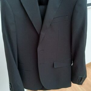 Traje caballero, Dan John